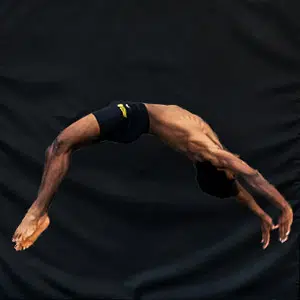 Clases de Acrobacias juveniles en El Invernadero, Escuela de Circo Scimmie Volanti